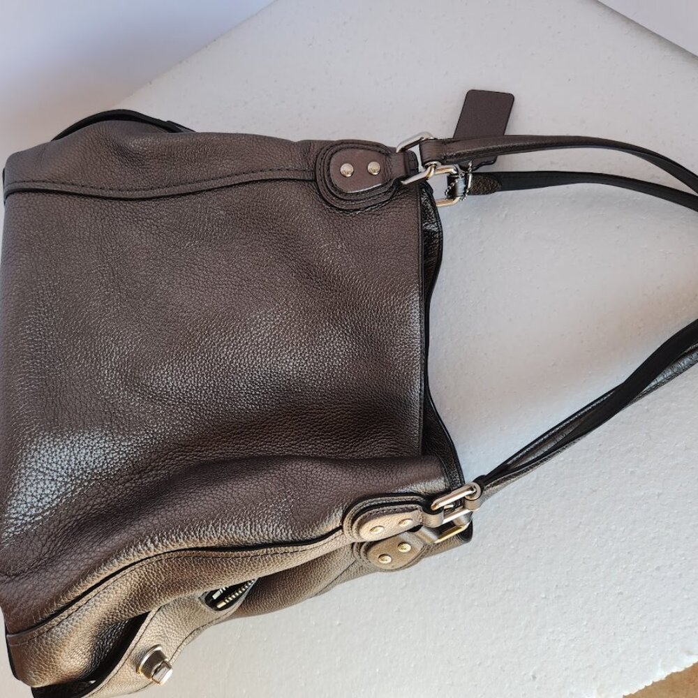 Coach Edie shoulder bag 31 Metallic polished pebble leather pewter color 87399 - Picture 11 of 12